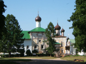 В монастыре