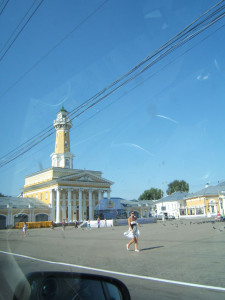 Из машины