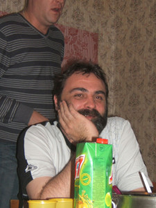 — Хорошо сидим, душевно.