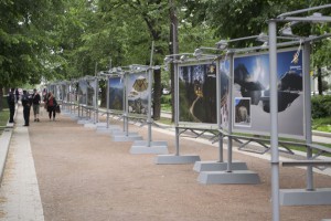 Фотовыставка на бульваре