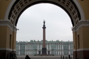Александровская колонна перед Зимним